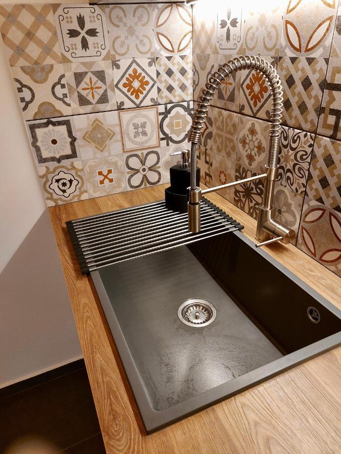 Christina-Anna Athens City Center Walking Distance To Everywhere And Acropolis, In One Of The Most Favorable Locations By National Gardens And Zoo, Hellenic Parliament In Syntagma And Stylish Exquisite Kolonaki Cozy Renovated Apartment Luaran gambar