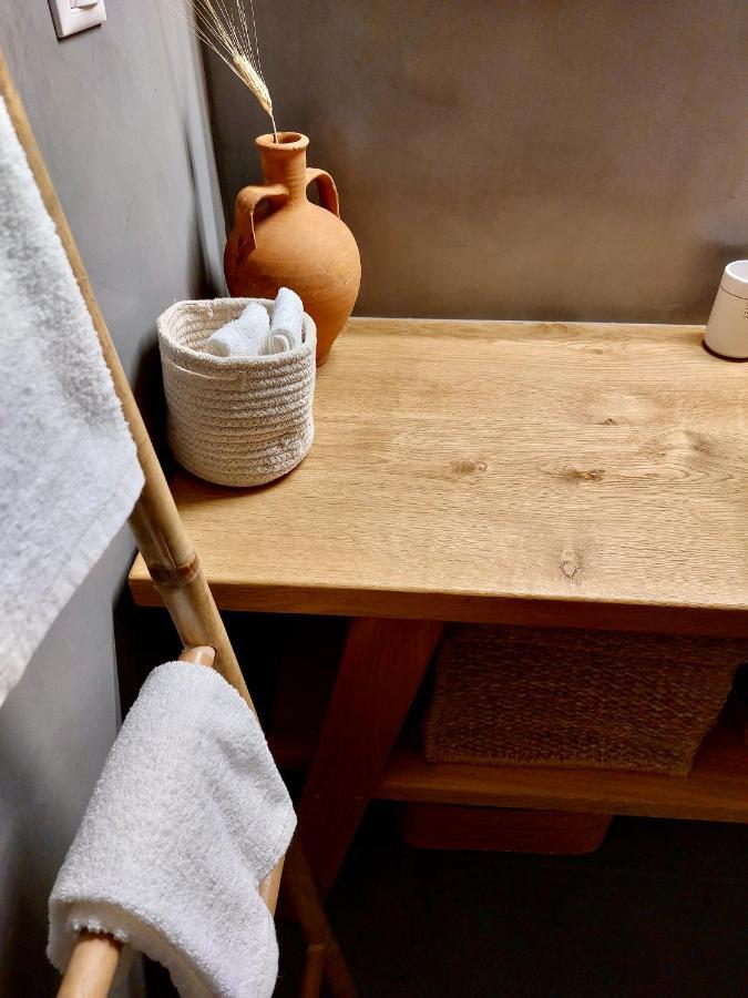Christina-Anna Athens City Center Walking Distance To Everywhere And Acropolis, In One Of The Most Favorable Locations By National Gardens And Zoo, Hellenic Parliament In Syntagma And Stylish Exquisite Kolonaki Cozy Renovated Apartment Luaran gambar