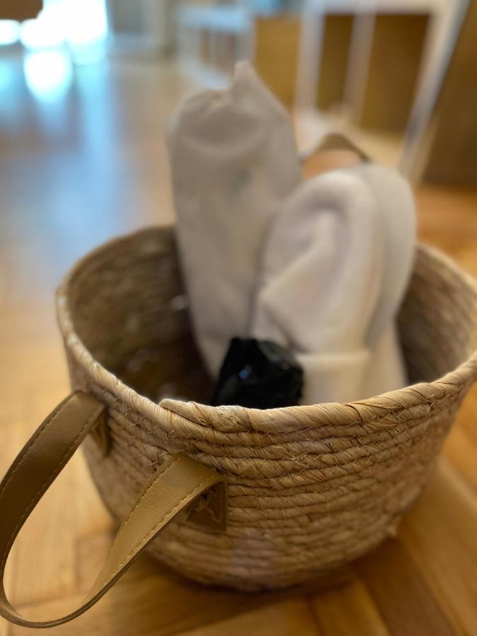 Christina-Anna Athens City Center Walking Distance To Everywhere And Acropolis, In One Of The Most Favorable Locations By National Gardens And Zoo, Hellenic Parliament In Syntagma And Stylish Exquisite Kolonaki Cozy Renovated Apartment Luaran gambar