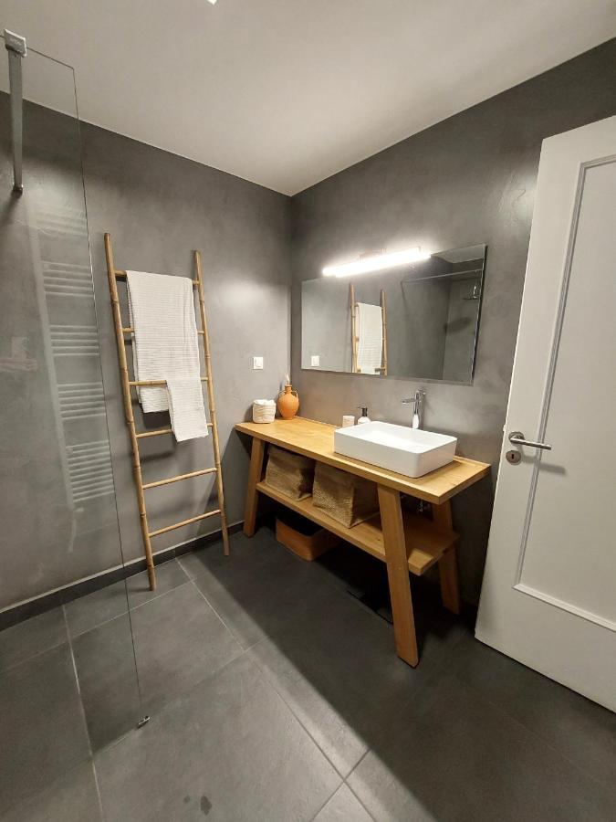 Christina-Anna Athens City Center Walking Distance To Everywhere And Acropolis, In One Of The Most Favorable Locations By National Gardens And Zoo, Hellenic Parliament In Syntagma And Stylish Exquisite Kolonaki Cozy Renovated Apartment Luaran gambar
